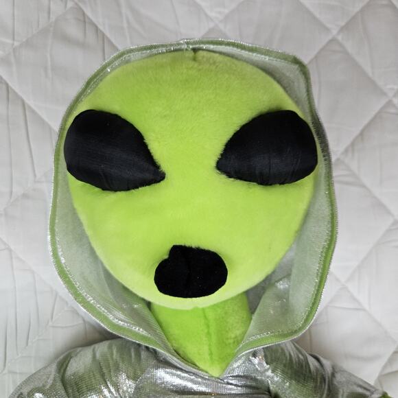 Y2K Kellytoy Large Green Alien Plush Roswell New Mexico Rare Area 51 ET Vintage - Picture 2 of 16